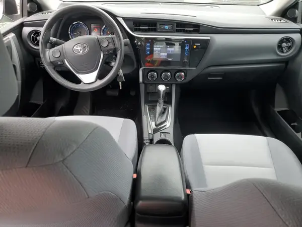 2T1BURHE3HC758000 2017 TOYOTA COROLLA - Image 8