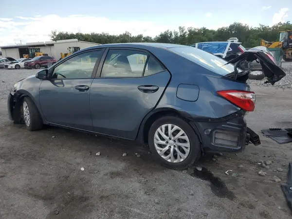 2T1BURHE3HC758157 2017 TOYOTA COROLLA - Image 2