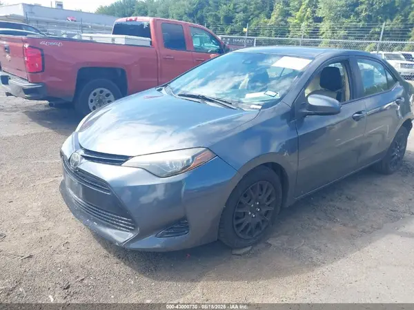 2T1BURHE3HC761351 2017 TOYOTA COROLLA - Image 2