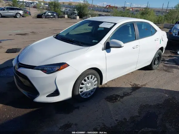 2T1BURHE3HC762032 2017 TOYOTA COROLLA - Image 2