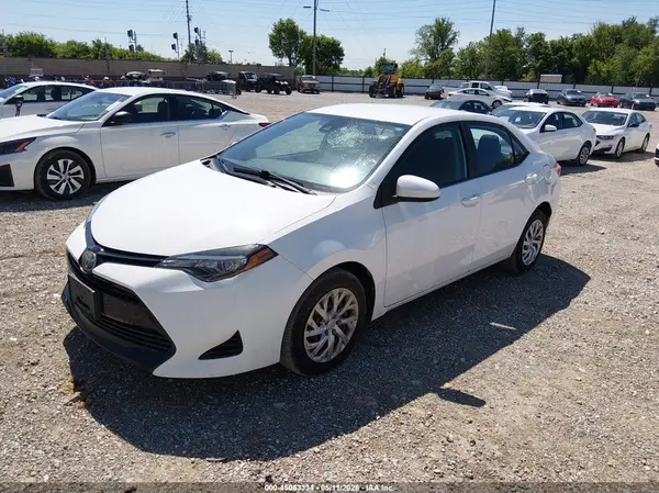 2T1BURHE3HC767151 2017 TOYOTA COROLLA - Image 2