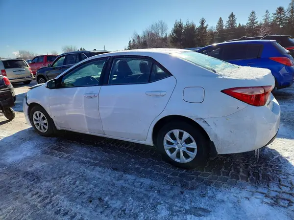 2T1BURHE3HC772348 2017 TOYOTA COROLLA - Image 2