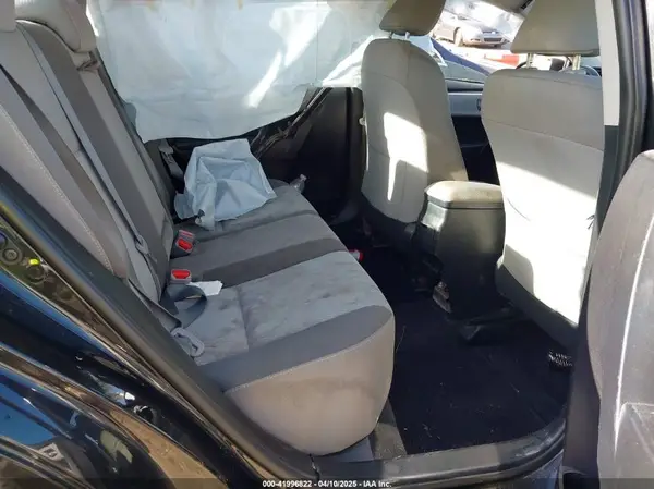 2T1BURHE3HC772463 2017 TOYOTA COROLLA - Image 8