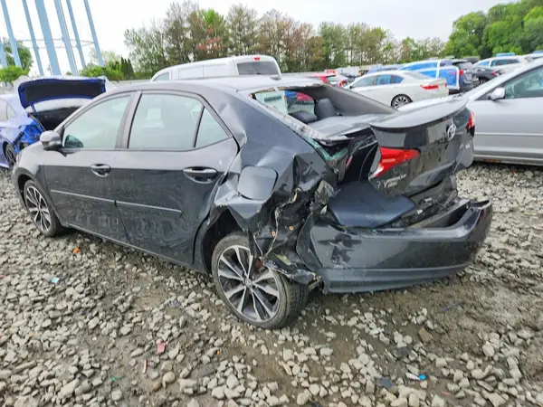 2T1BURHE3HC773483 2017 TOYOTA COROLLA - Image 2