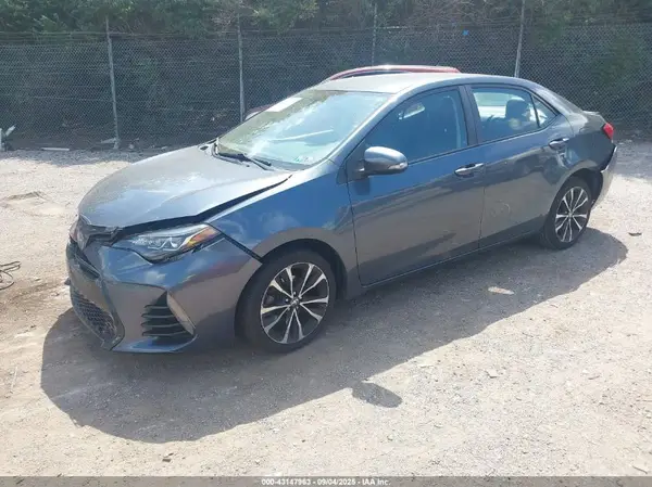 2T1BURHE3HC774097 2017 TOYOTA COROLLA - Image 2