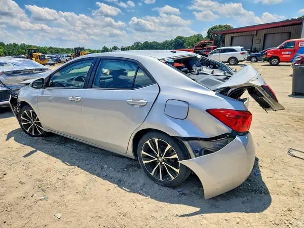 2T1BURHE3HC784807 2017 TOYOTA COROLLA - Image 2