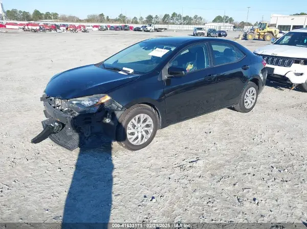 2T1BURHE3HC795127 2017 TOYOTA COROLLA - Image 2