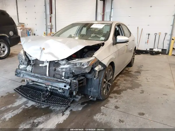 2T1BURHE3HC799596 2017 TOYOTA COROLLA - Image 2
