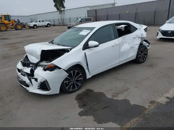 2T1BURHE3HC799680 2017 TOYOTA COROLLA - Image 2