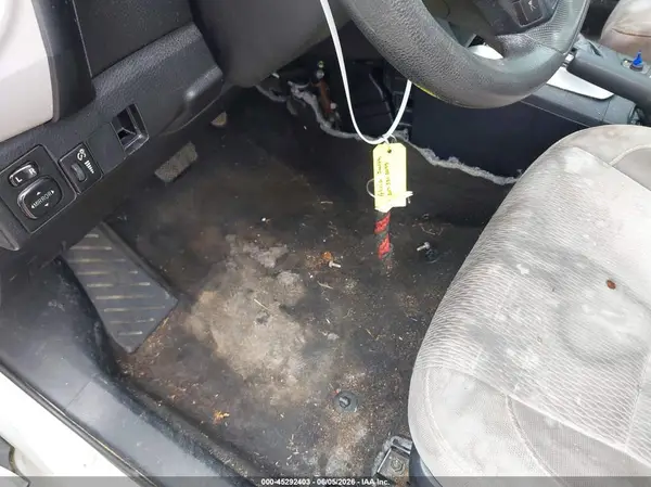 2T1BURHE3HC801380 2017 TOYOTA COROLLA - Image 8