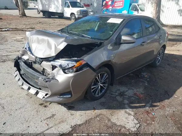 2T1BURHE3HC802593 2017 TOYOTA COROLLA - Image 2
