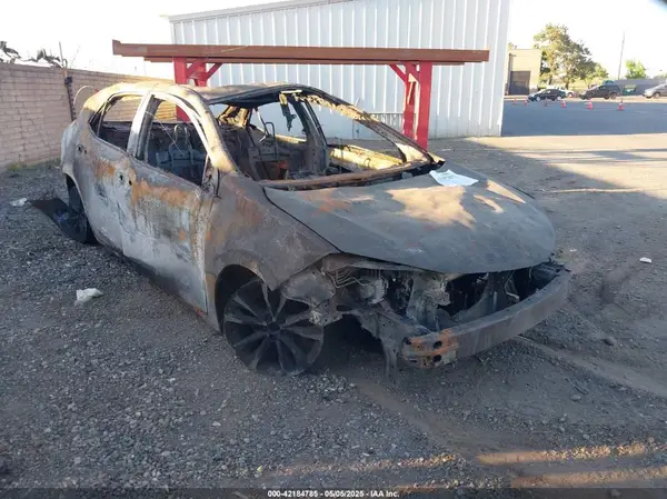 2T1BURHE3HC811830 2017 TOYOTA COROLLA - Image 1