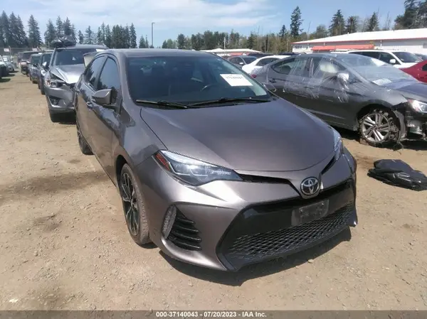 2T1BURHE3HC813738 2017 TOYOTA COROLLA - Image 1