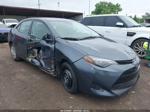 2T1BURHE3HC819314 2017 TOYOTA COROLLA - Image 1
