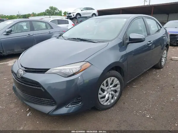 2T1BURHE3HC819314 2017 TOYOTA COROLLA - Image 2