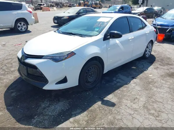 2T1BURHE3HC822889 2017 TOYOTA COROLLA - Image 2