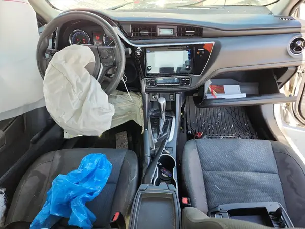 2T1BURHE3HC824268 2017 TOYOTA COROLLA - Image 8