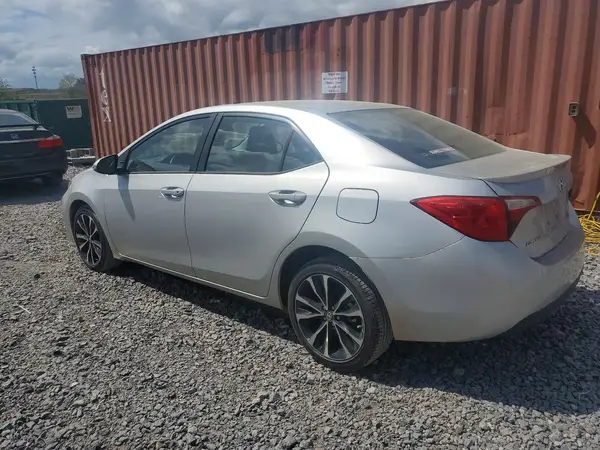 2T1BURHE3HC826666 2017 TOYOTA COROLLA - Image 2