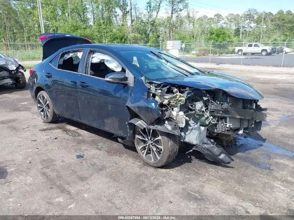 2T1BURHE3HC829938 2017 TOYOTA COROLLA - Image 1