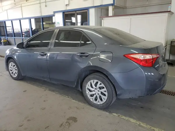 2T1BURHE3HC830832 2017 TOYOTA COROLLA - Image 2