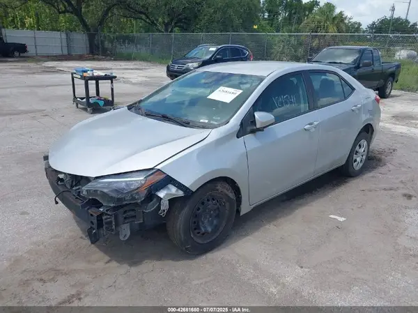 2T1BURHE3HC841152 2017 TOYOTA COROLLA - Image 2