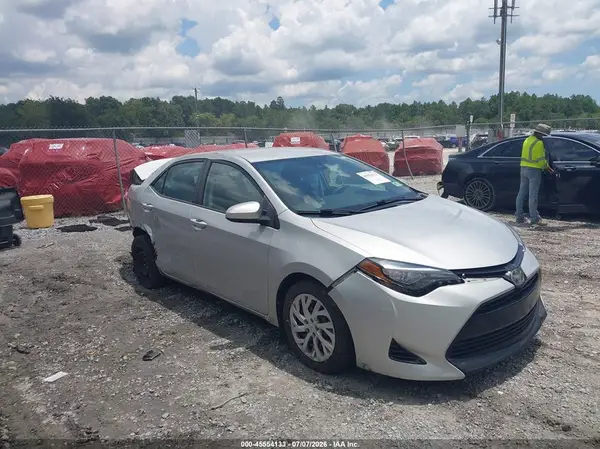 2T1BURHE3HC851700 2017 TOYOTA COROLLA - Image 1