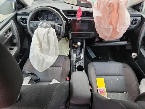 2T1BURHE3HC855052 2017 TOYOTA COROLLA - Image 8