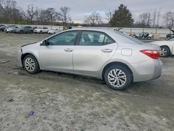 2T1BURHE3HC863541 2017 TOYOTA COROLLA - Image 2