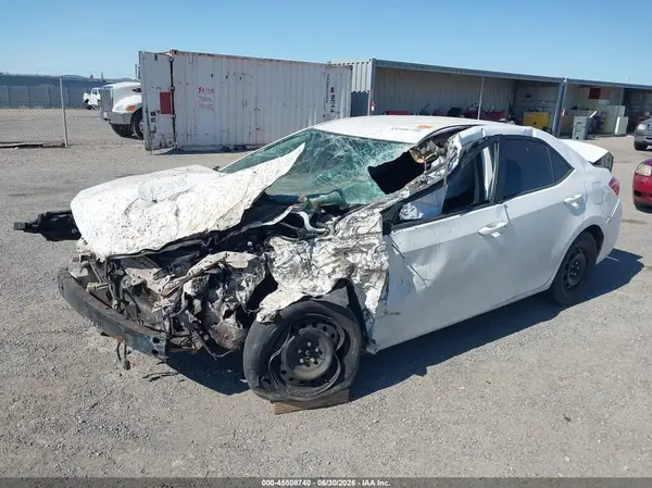 2T1BURHE3HC863667 2017 TOYOTA COROLLA - Image 2