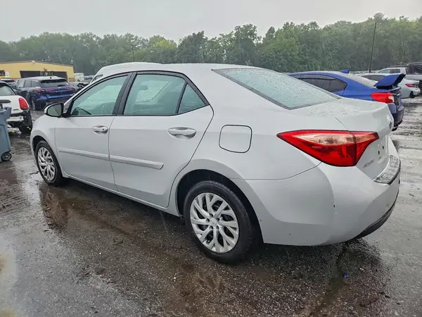 2T1BURHE3HC864107 2017 TOYOTA COROLLA - Image 2