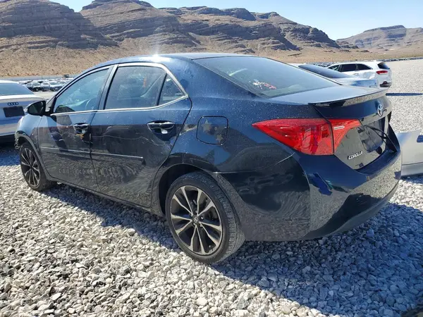 2T1BURHE3HC864513 2017 TOYOTA COROLLA - Image 2