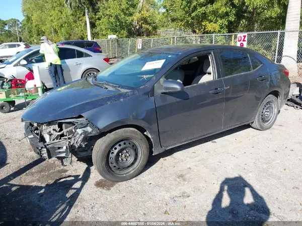 2T1BURHE3HC873809 2017 TOYOTA COROLLA - Image 2