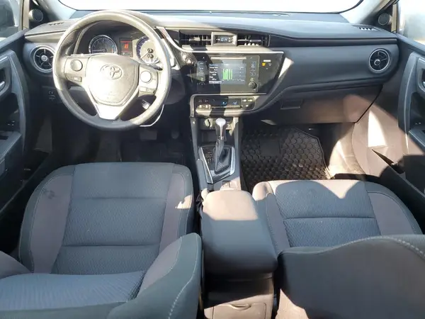 2T1BURHE3HC875236 2017 TOYOTA COROLLA - Image 8