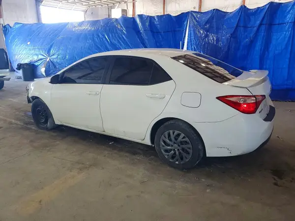 2T1BURHE3HC876404 2017 TOYOTA COROLLA - Image 2
