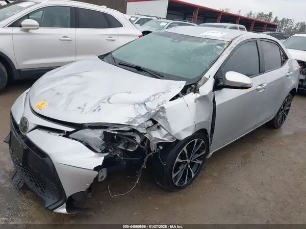 2T1BURHE3HC879884 2017 TOYOTA COROLLA - Image 2