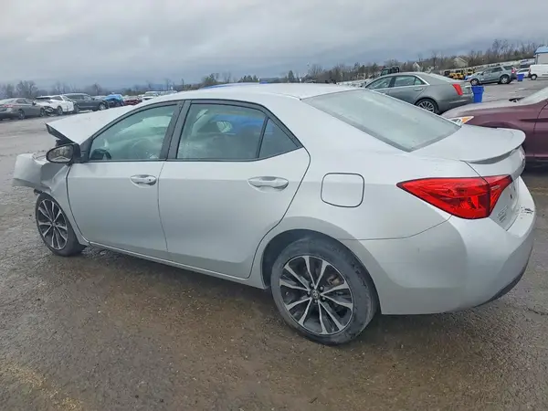 2T1BURHE3HC881098 2017 TOYOTA COROLLA - Image 2