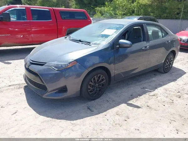 2T1BURHE3HC884678 2017 TOYOTA COROLLA - Image 2