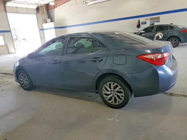 2T1BURHE3HC886107 2017 TOYOTA COROLLA - Image 2