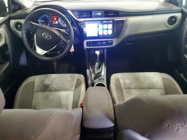 2T1BURHE3HC886107 2017 TOYOTA COROLLA - Image 8