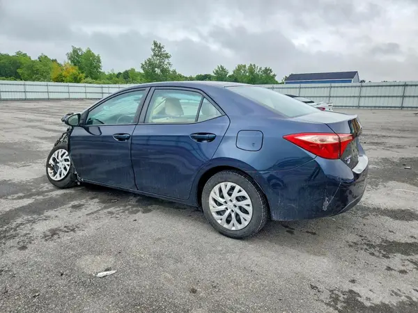 2T1BURHE3HC888200 2017 TOYOTA COROLLA - Image 2
