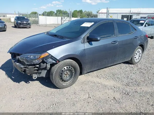 2T1BURHE3HC894899 2017 TOYOTA COROLLA - Image 2