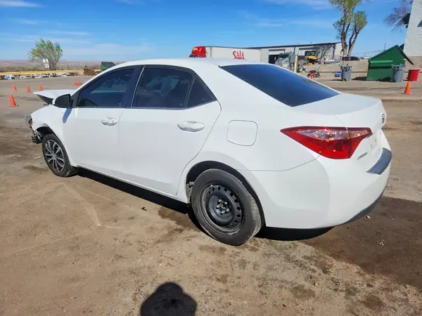 2T1BURHE3HC898905 2017 TOYOTA COROLLA - Image 2