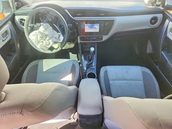2T1BURHE3HC898905 2017 TOYOTA COROLLA - Image 8