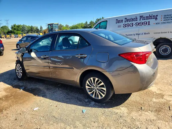 2T1BURHE3HC901981 2017 TOYOTA COROLLA - Image 2