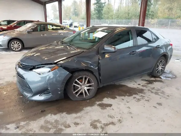2T1BURHE3HC902869 2017 TOYOTA COROLLA - Image 2