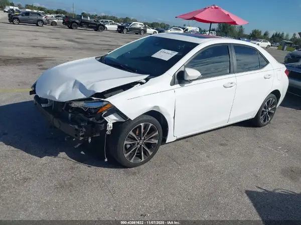2T1BURHE3HC904573 2017 TOYOTA COROLLA - Image 2