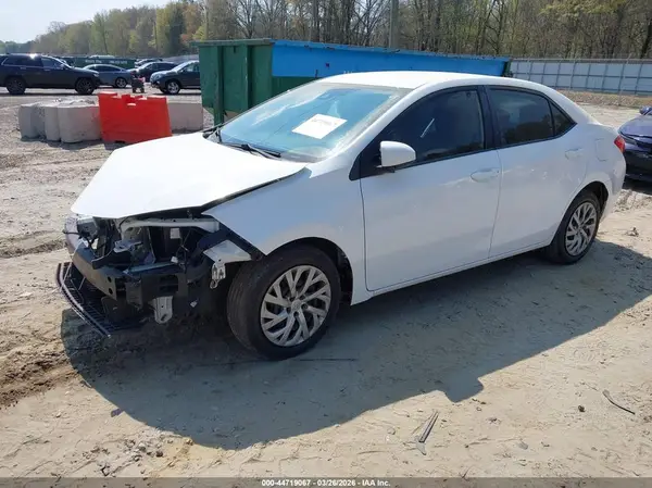 2T1BURHE3HC910597 2017 TOYOTA COROLLA - Image 2