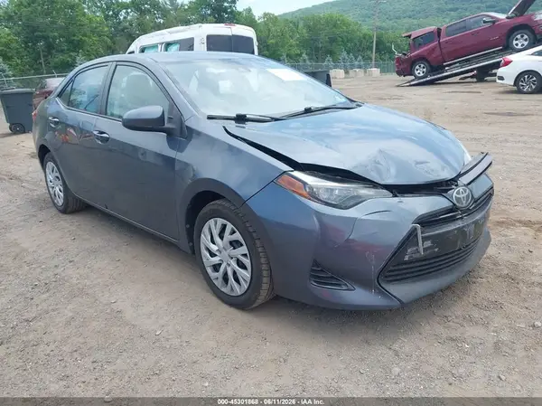 2T1BURHE3HC915444 2017 TOYOTA COROLLA - Image 1