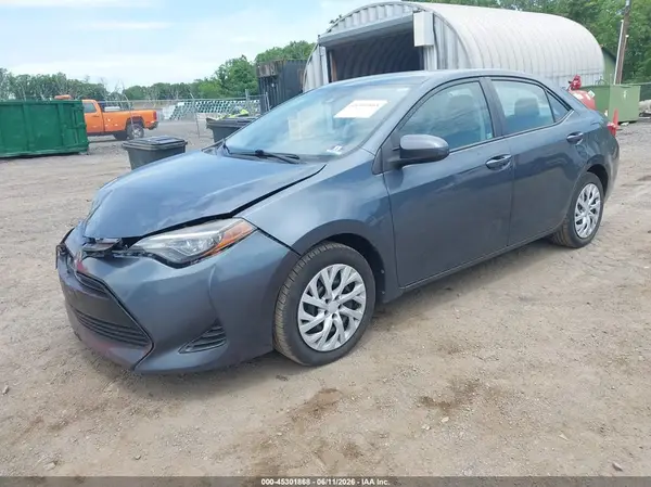 2T1BURHE3HC915444 2017 TOYOTA COROLLA - Image 2