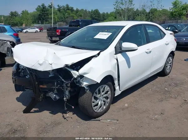 2T1BURHE3HC918408 2017 TOYOTA COROLLA - Image 2